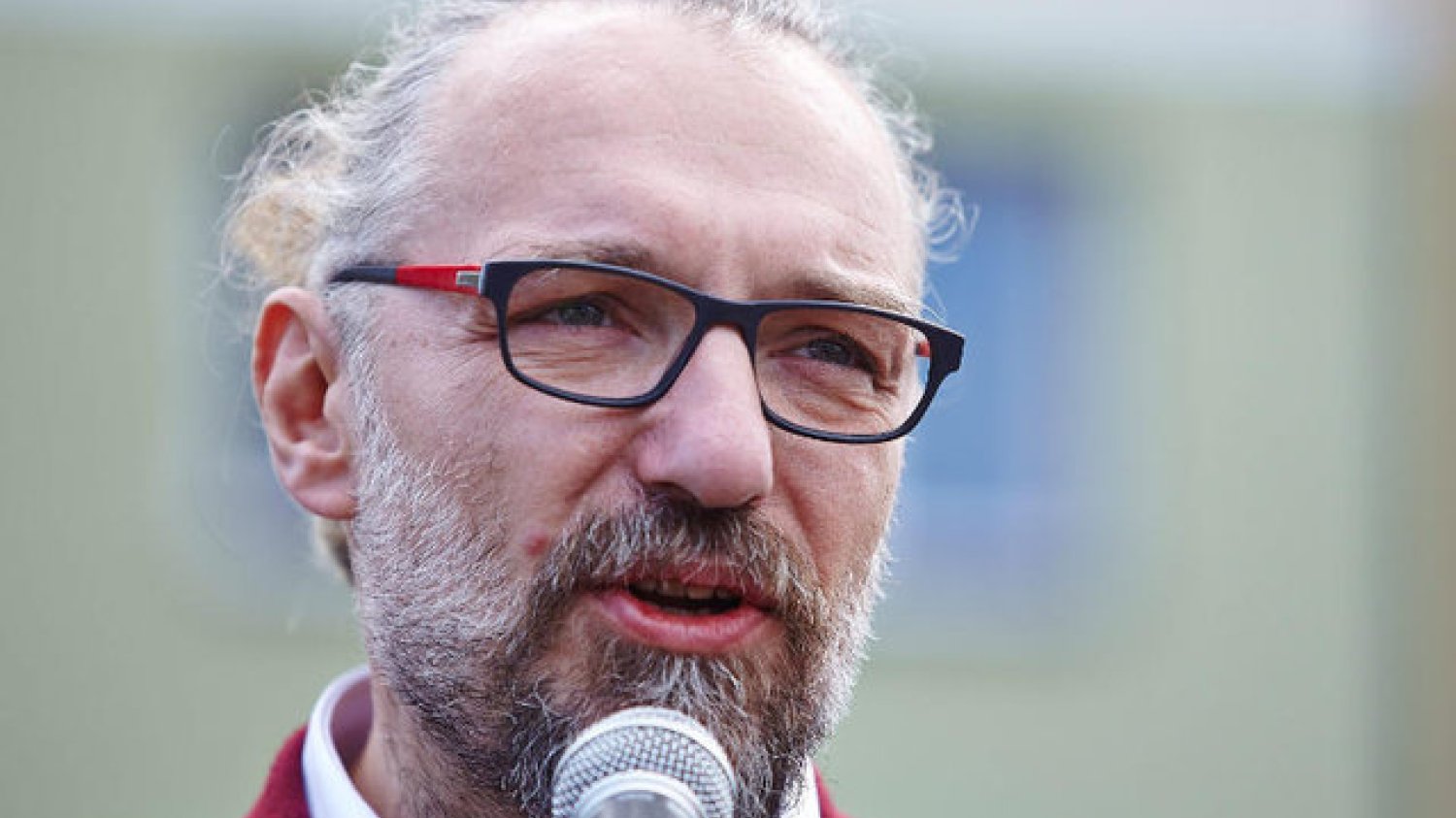 Mateusz Kijowski przypadkiem podzielił się z internautami wiedzą o tym, czego szuka w sieci.