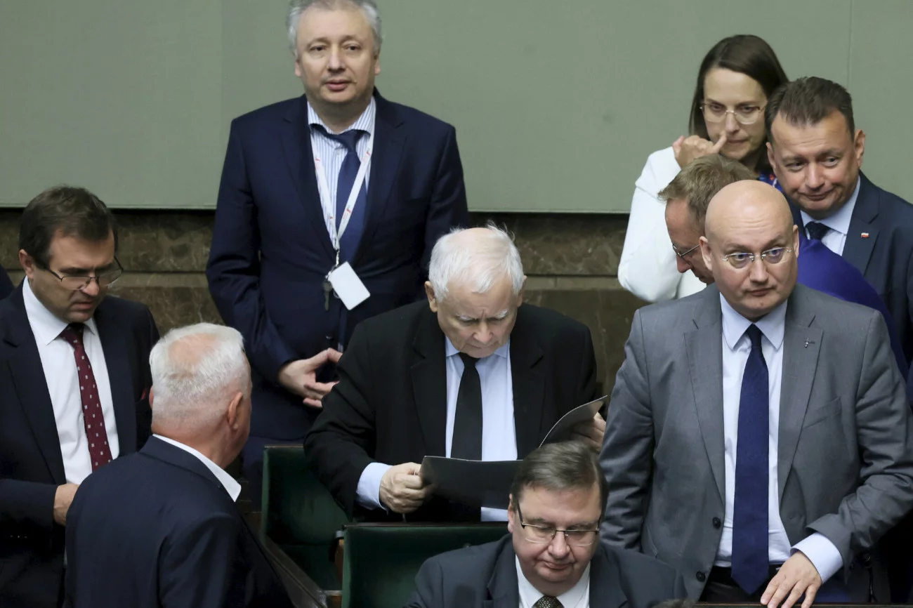 Jarosław Kaczyński i jego współpracownicy w Sejmie