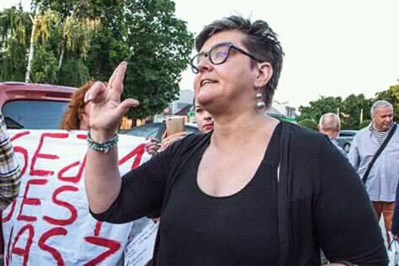 Elżbieta Podleśna bierze udział w antyrządowych demonstracjach.