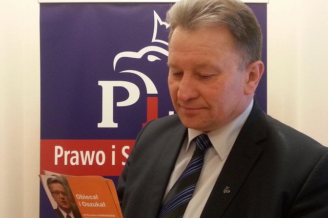 Dyrektor Lasów Państwowych w Lublinie nakazał pracownikom udział w niepodlogłościowej mszy.