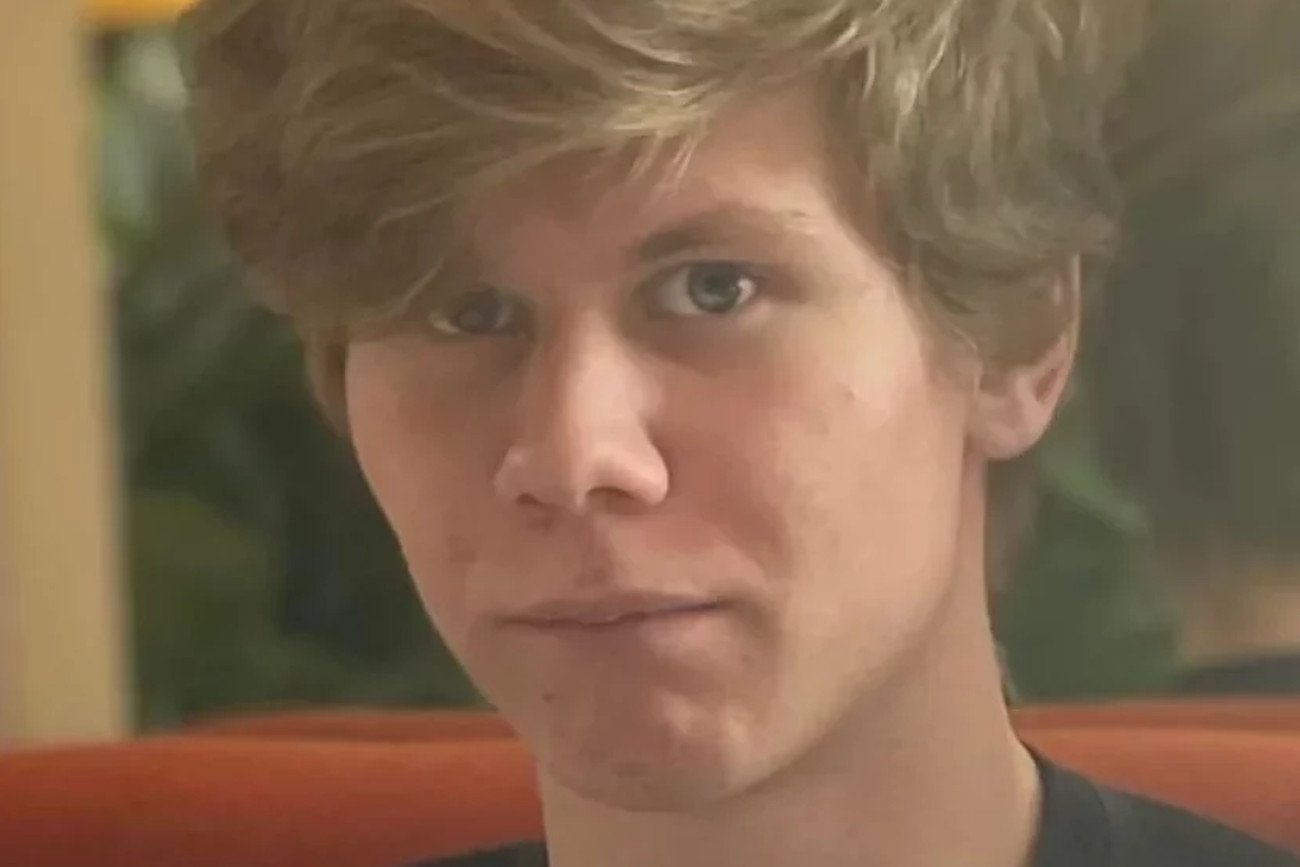 16-letni Krzysztof Dymiński 27 maja wyszedł z domu w miejscowości Pogroszew-Kolonia pod Ożarowem Mazowieckim. Od tamtej pory nie ma z nim kontaktu.