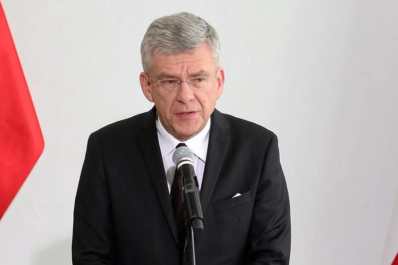 Marszałek Senatu Stanisław Karczewski w kuriozalny sposób skomentował dążenia Polaków do rozpisania referendum szkolnego.