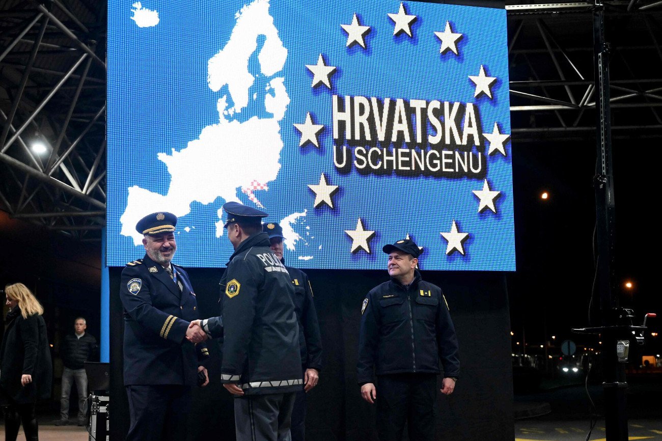1 stycznia 2023 Chorwacja weszła do Strefy Schengen i przyjęła euro.