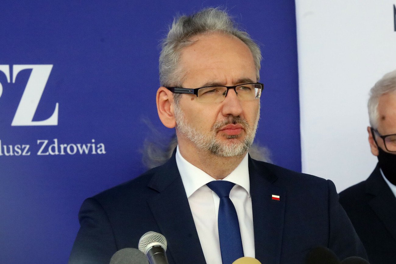 Minister zdrowia Adam Niedzielski przekazał we wtorek na konferencji, że sytuacja epidemiczna w naszym kraju wymaga reakcji.