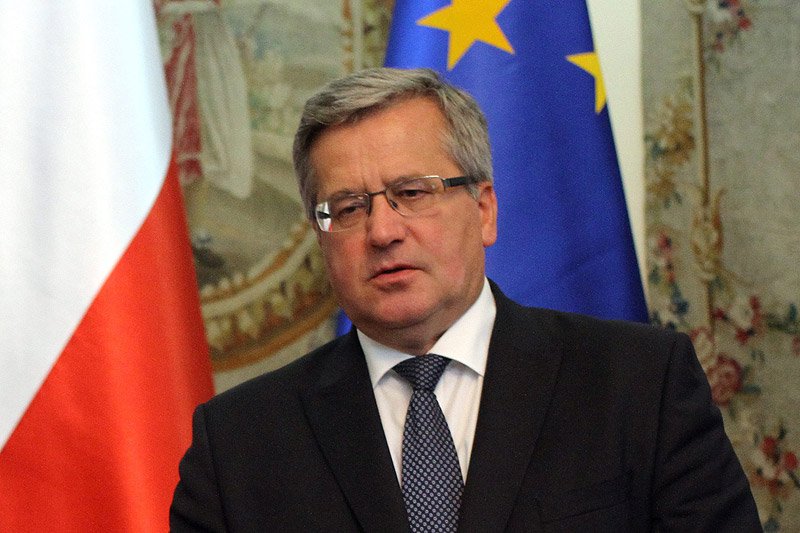 Bronisław Komorowski ostrzega przed powtórką z zamachu na Gabriela Narutowicza.