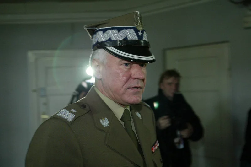Gen. Marek Dukaczewski był szefem WSI, które zlikwidował Antoni Macierewicz