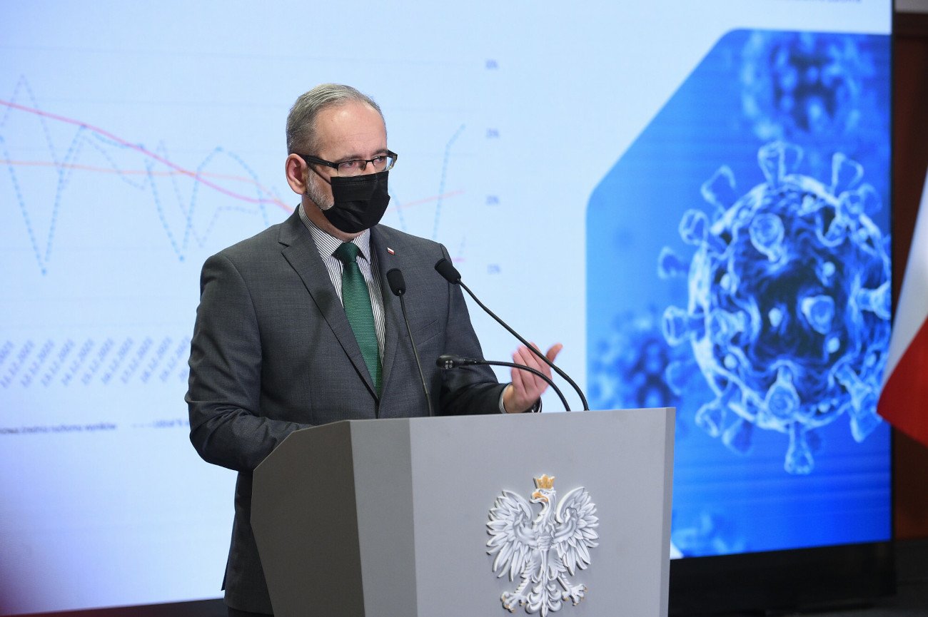 Adam Niedzielski we wpisie na Twitterze odniósł się do ostatnich wzrostów zakażeń.