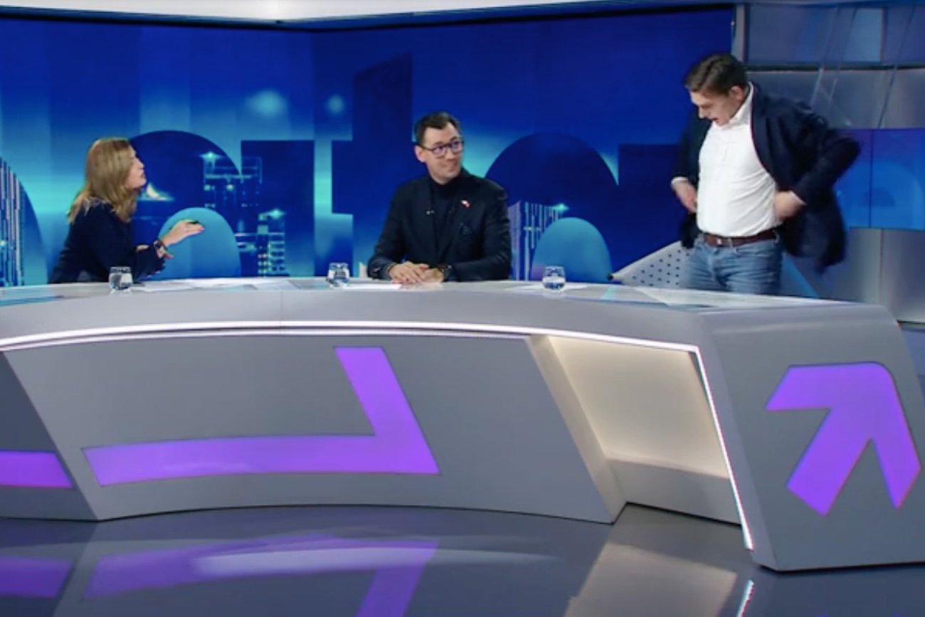 Bartosz Kownacki z PiS wyszedł ze studia Polsat News