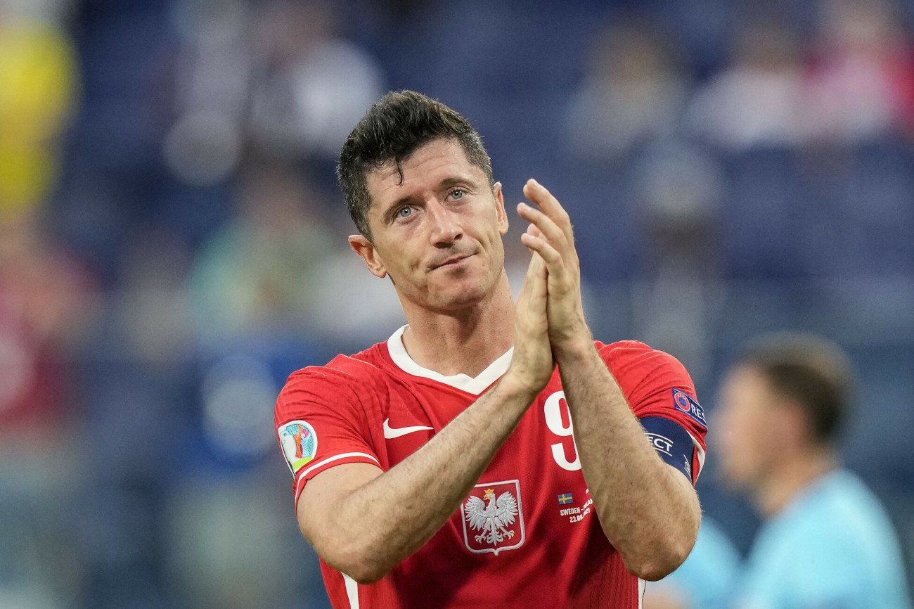 Polacy spadli o sześć pozycji w rankingu FIFA, na co wpływ miało m.in. nieudane Euro 2020