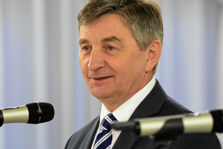 Kuchciński znokautował konkurencję w swoim okręgu.