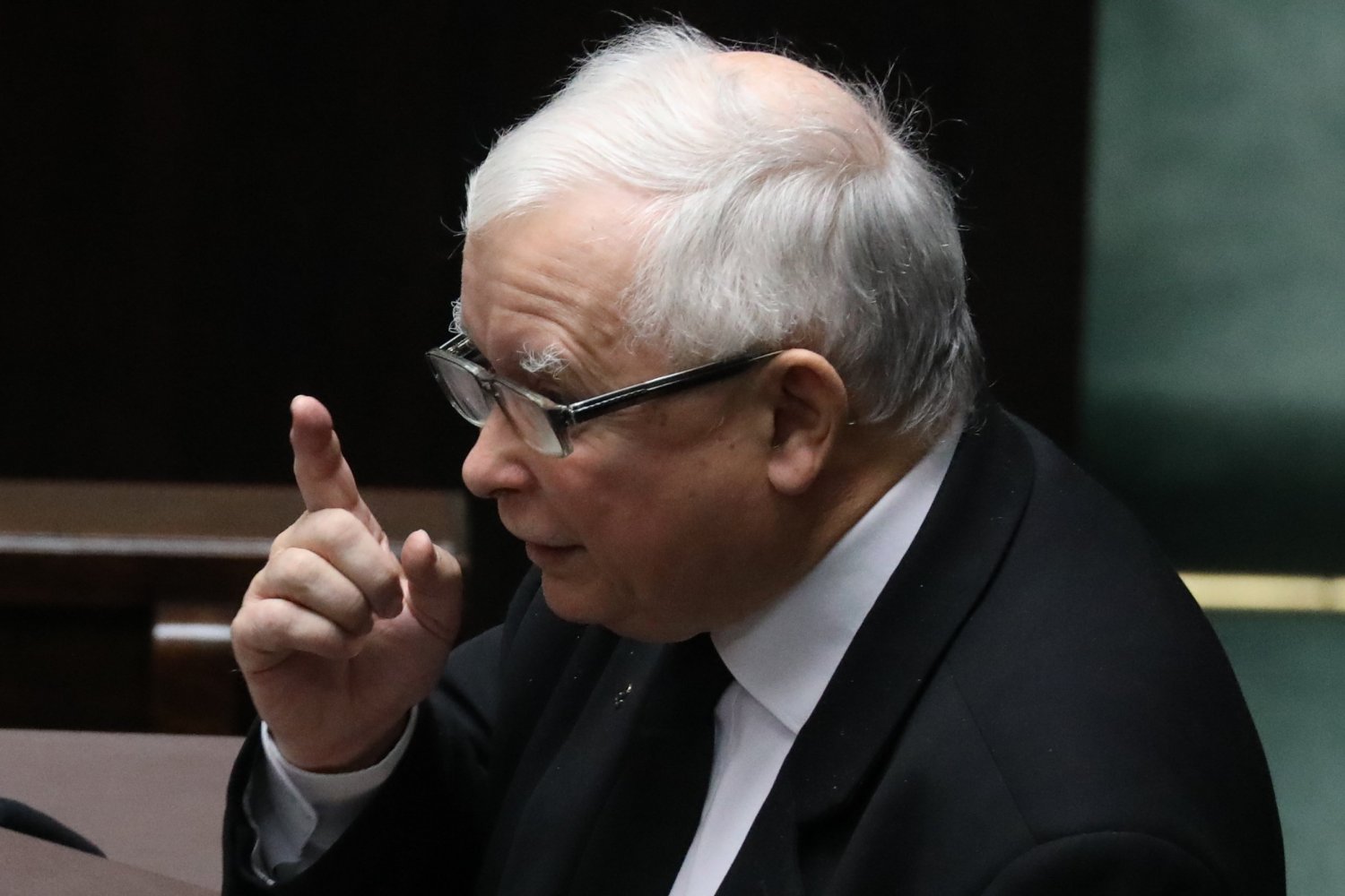 PiS odzyskuje poparcie w sondażu United Survey dla RMF FM i "Dziennika Gazety Prawnej".