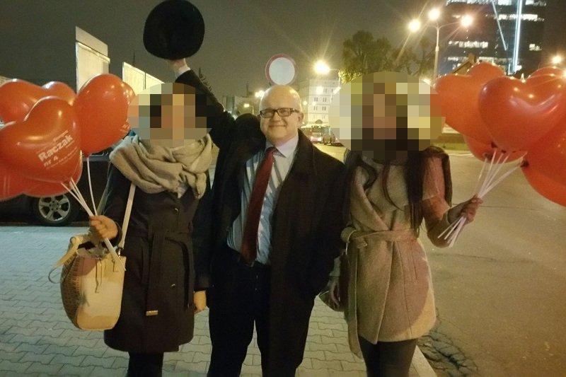 Poseł PiS Grzegorz Raczak twierdzi, że szantażuje go prostytutka, z którą się spotykał.