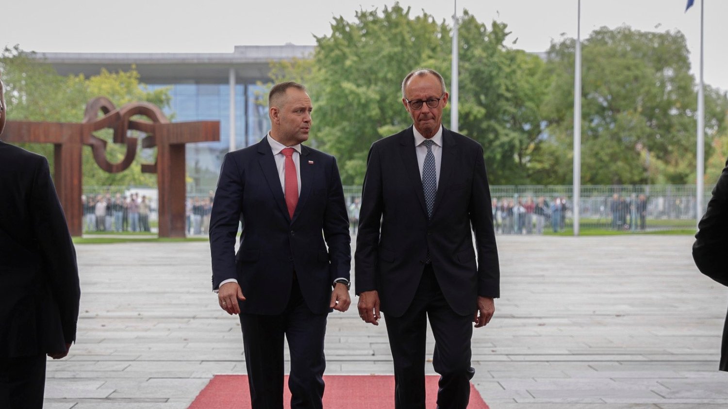 Nawrocki spuścił z tonu ws. reparacji. Tak mówił o nich po wizycie w RFN
