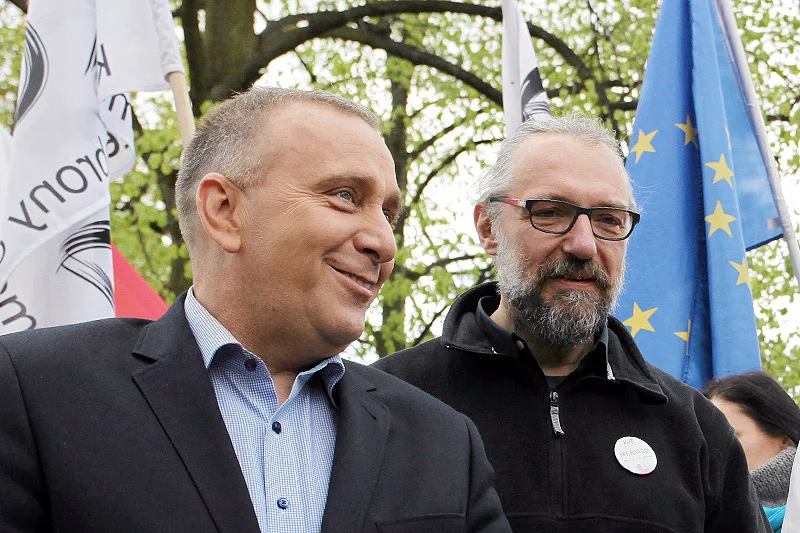 Dlaczego Grzegorz Schetyna zdecydował zdystansować się od KOD i Mateusza Kijowskiego?