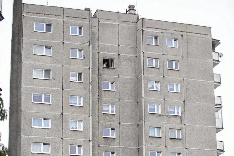Wbrew złej sławie mieszkania w blokach w wielkiej płycie nie są tylko dla "desperatów". Blokowiska konkurują z nowymi wypasionymi osiedlami. Nawet niewielki metraż mieszkań jest zaletą dla klientów.