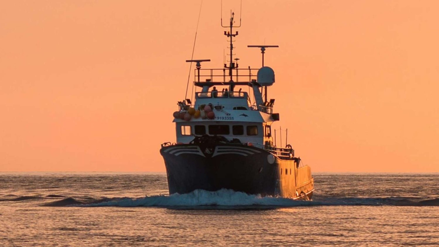Chiny coś knują na morzu. Tysiące statków w linii o długości setek kilometrów