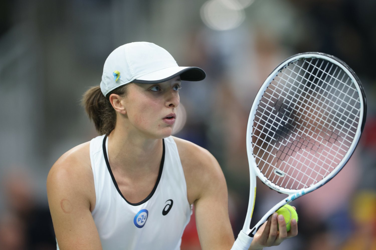 Iga Świątek efektownie poprowadziła Polki do wygranej nad Rumunkami w Radomiu w Billie Jean King Cup