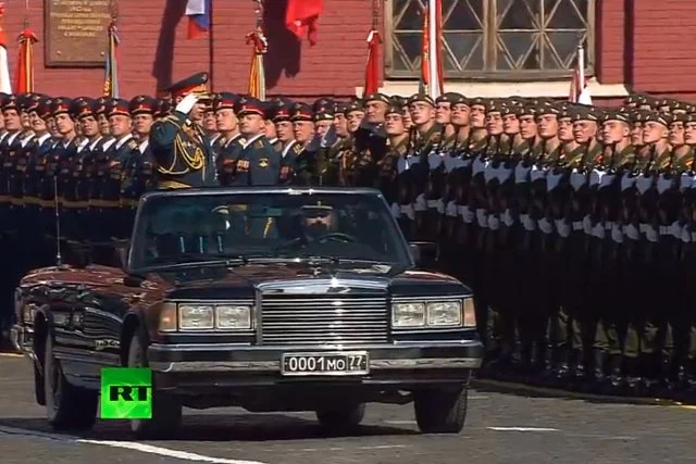 W Moskwie odbywa się parada z okazji Dnia Zwycięstwa