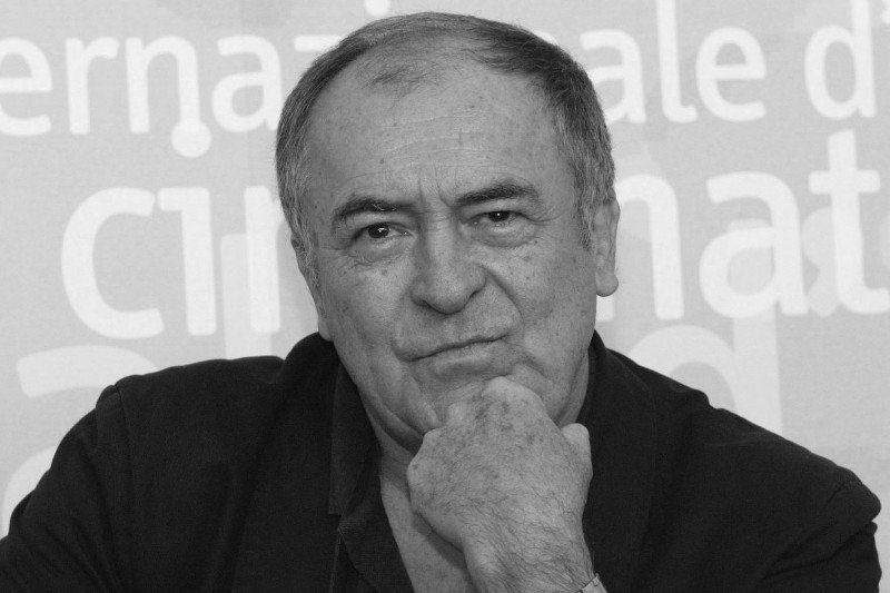 Bernardo Bertolucci miał 77 lat.