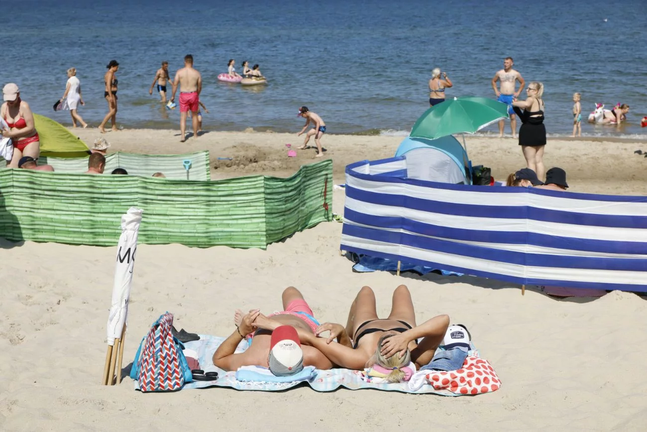 Parawany nad Bałtykiem to klasyka. Ale niewiele osób wie, że można za nie dostać mandat