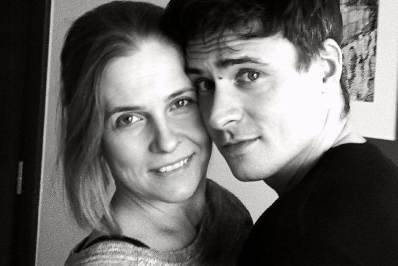 Mateusz Damięcki z żoną