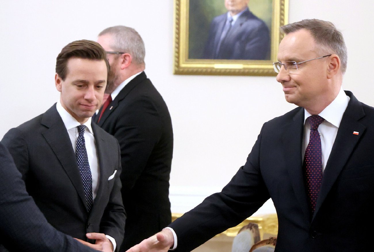 Duda wyciąga rękę do Konfederacji. Prezydent chce zmienić Konstytucję.