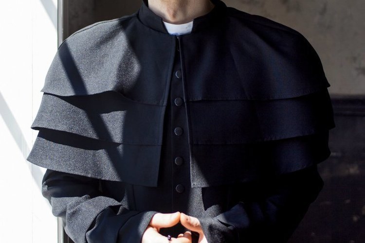 Zdaniem prokuratury nożownikiem, który w czerwcu zaatakował księdza we Wrocławiu był były franciszkanin.