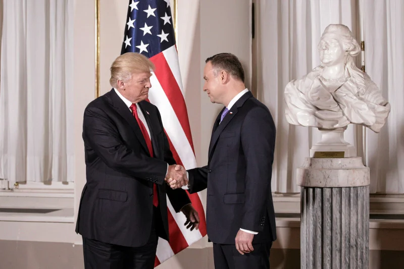 Prezydent Polski nie ma szczęścia, co do czasu wizyty w Białym Domu.