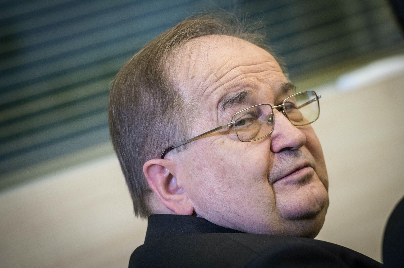 7 listopada 2017 roku. O. Tadeusz Rydzyk w Ministerstwie Środowiska podczas podpisania umów o dofinansowanie projektów geotermalnych w ramach Programu Operacyjnego Infrastruktura i Środowisko 2014–2020.