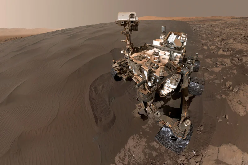 Marsjański łazik zrobił sobie selfie.