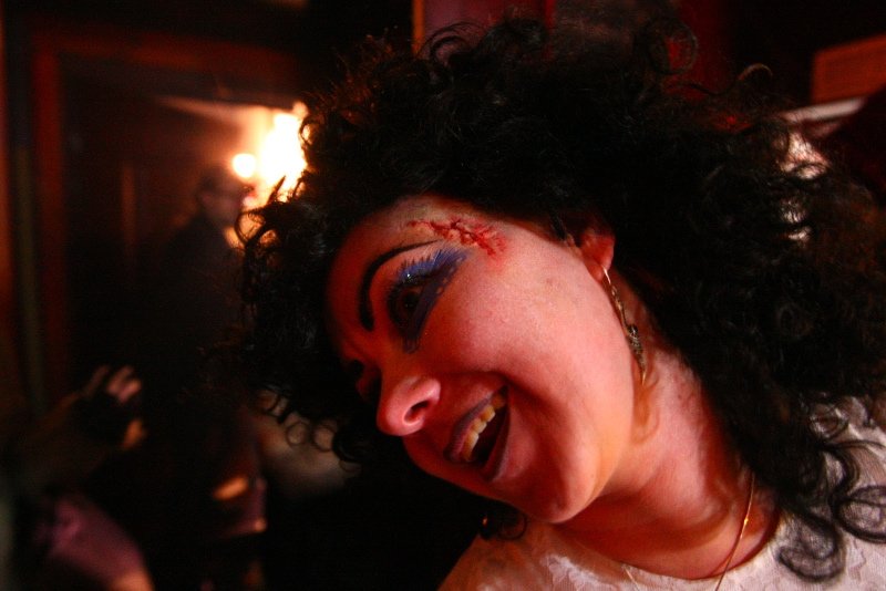 Jest trzecia w nocy, siedzisz sam w domu jak Kevin, a za plecami słyszysz czyjeś kroki. Odwracasz się?