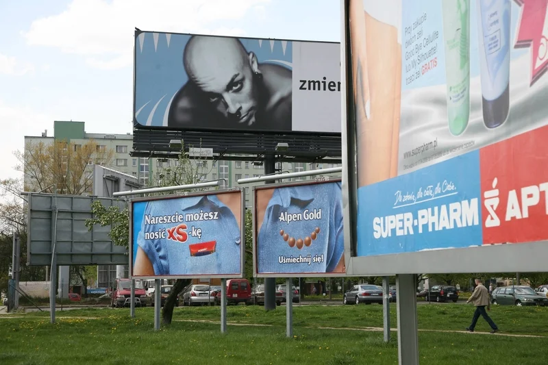 Uchwała krajobrazowa dotyczyła reklam w Warszawie.