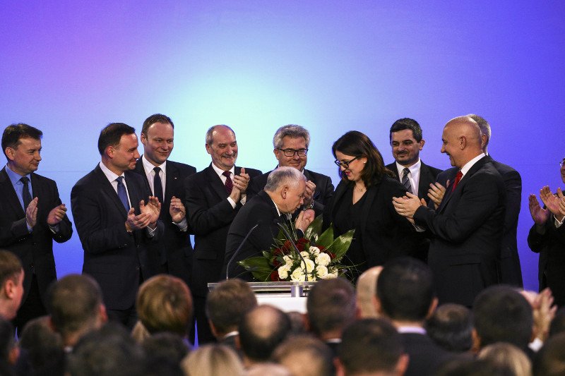 "Wybory sfałszowano" – krzyczy m.in. PiS. Ale co to właściwie oznacza?