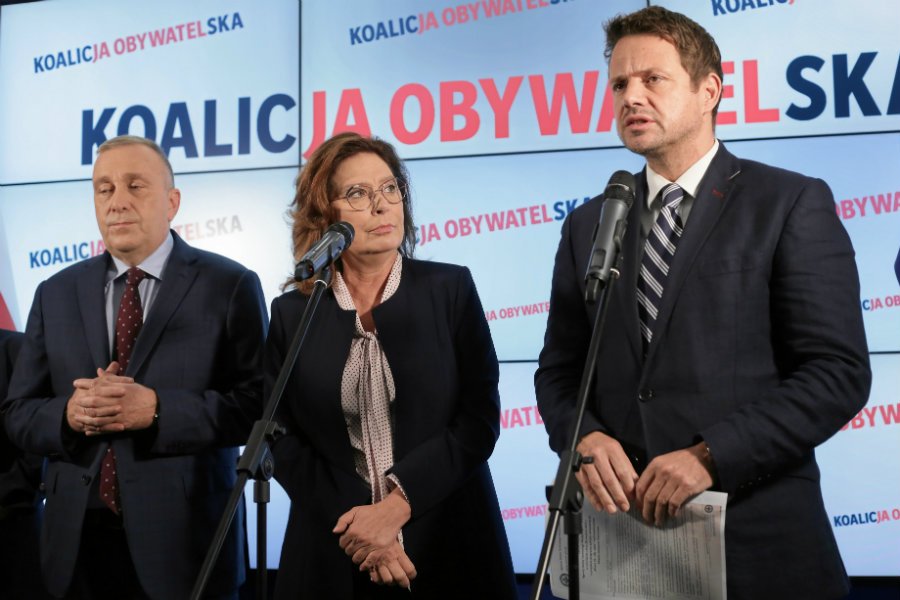 Prawo i Sprawiedliwość wciąż cieszy się zdecydowanie największym poparciem społecznym. Takie wnioski płyną z sondażu IBRiS dla "Rzeczpospolitej".