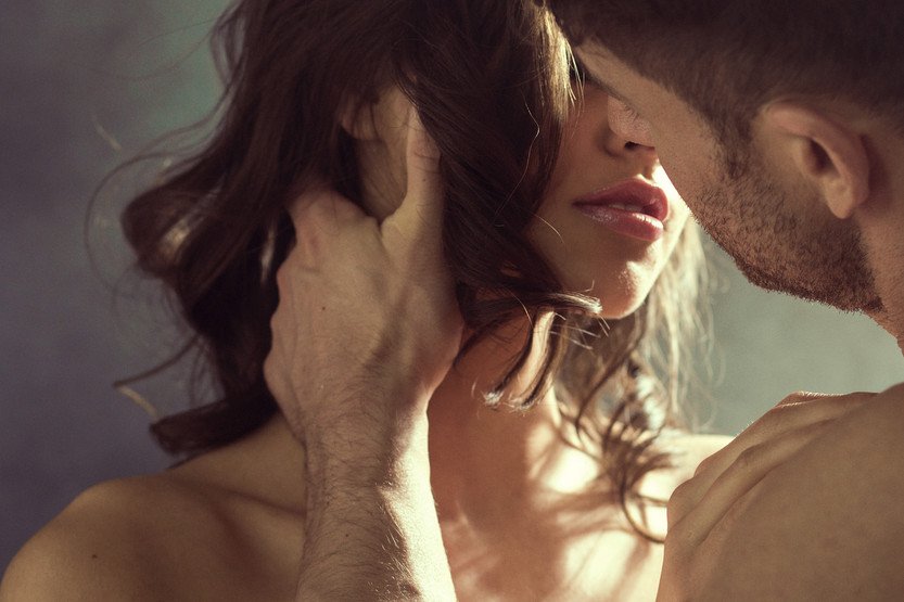 [url=http://shutr.bz/1jDHaLd] Pocałunek pary kochanków [/url]