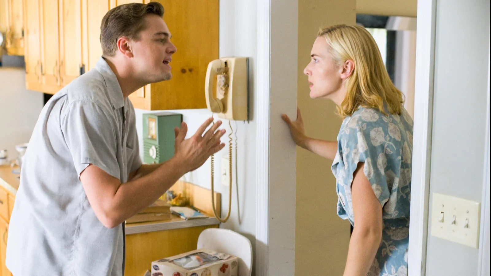 Leonardo di Caprio i Kate Winslet w filmie „Droga do szczęścia” (2009)