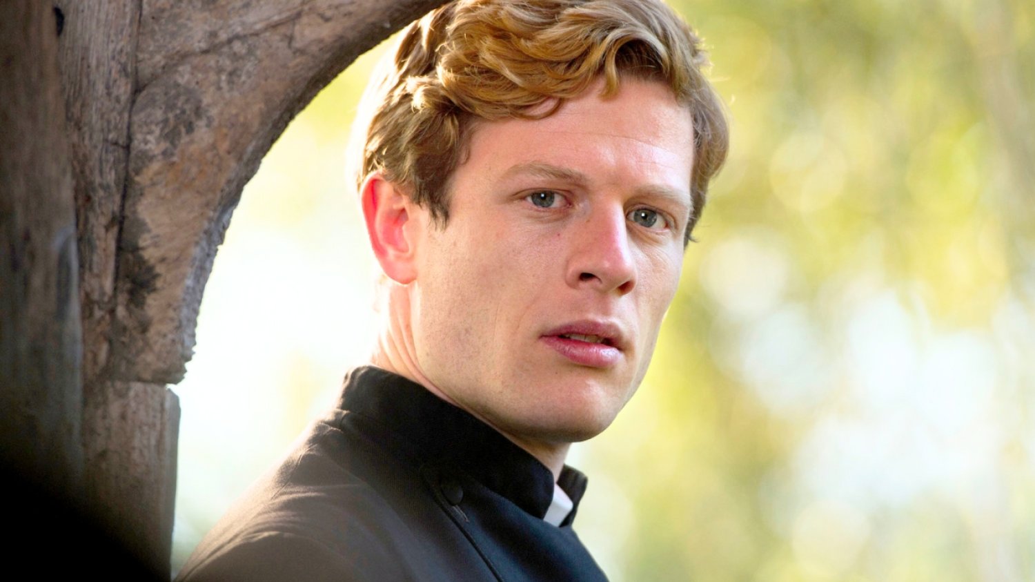 Brytyjski serial detektywistyczny "Grantchester" jest jak młodsza wersja "Ojca Mateusza" Ten serial kryminalny jest jak ojciec Mateusz. Tu obejrzycie "Grantchester"