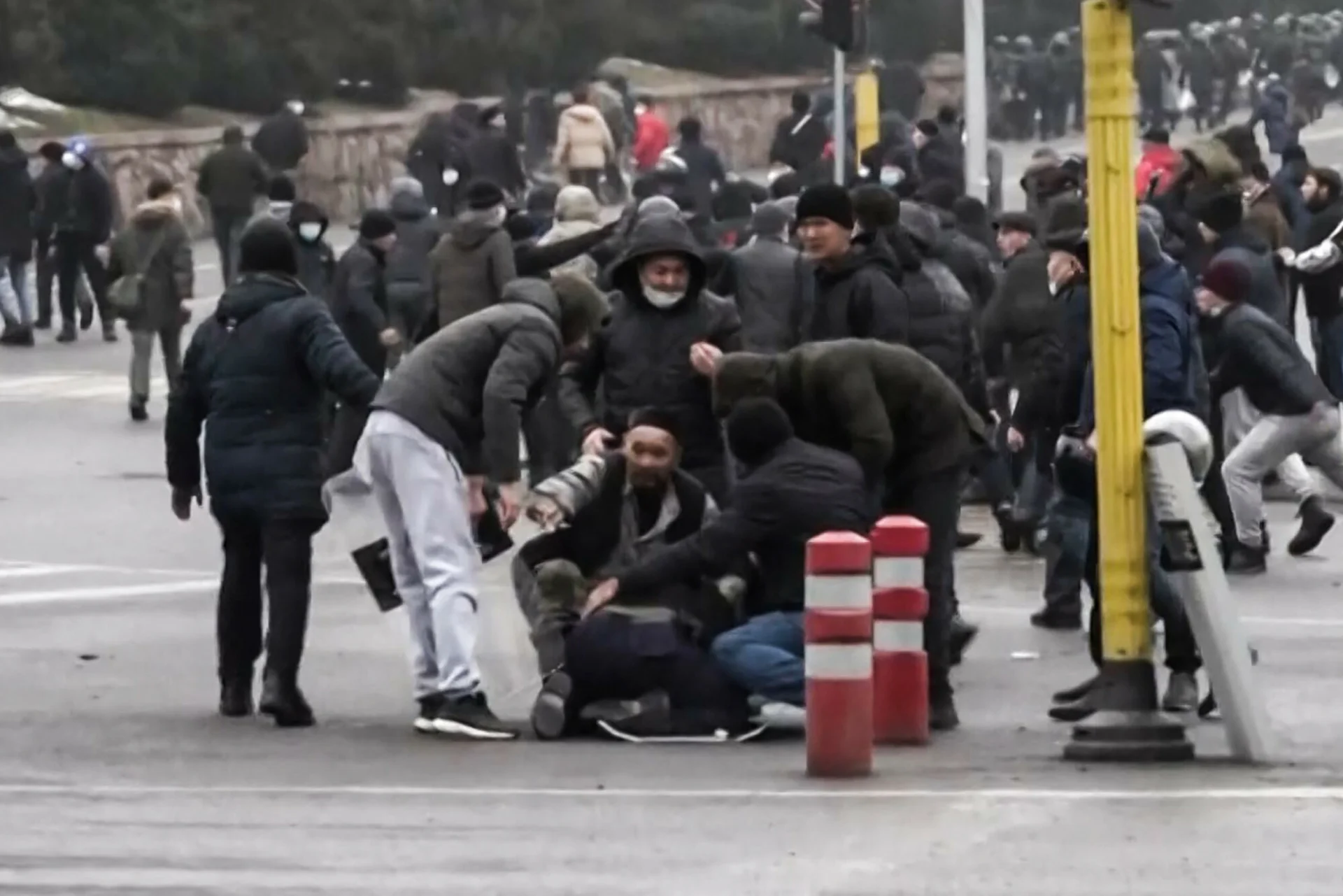 Wojsko otworzyło ogień do protestujących w Ałmaty w Kazachstanie.