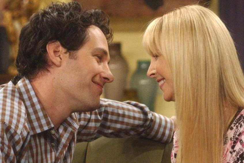 Phoebe i Mike z "Przyjaciół"