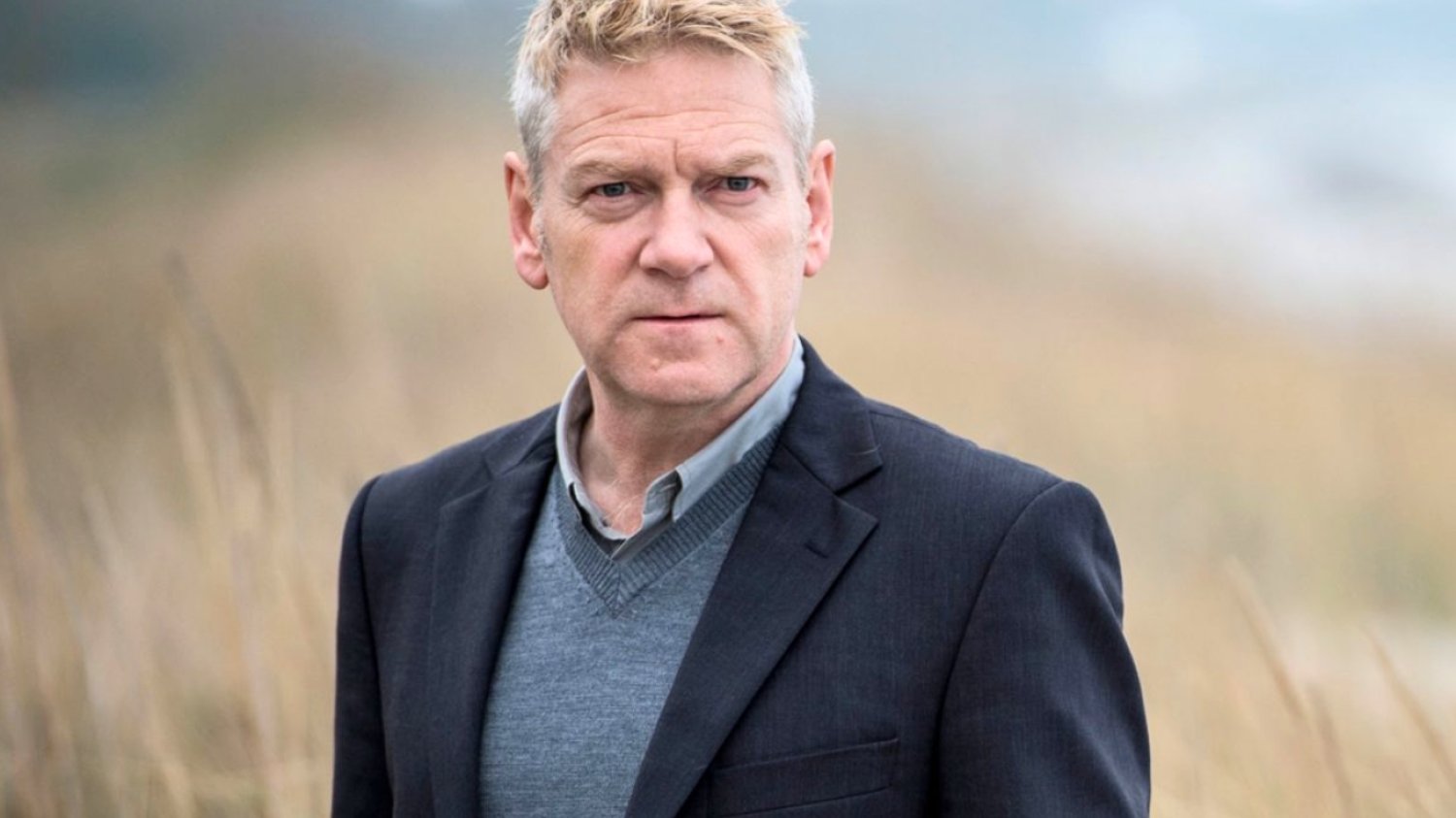 Kiedyś jego śledztwa rządziły telewizją. Tu po latach obejrzycie kultowego "Wallandera" Gdzie obejrzeć serial "Wallander" na VOD? Jest wersja brytyjska i szwedzka