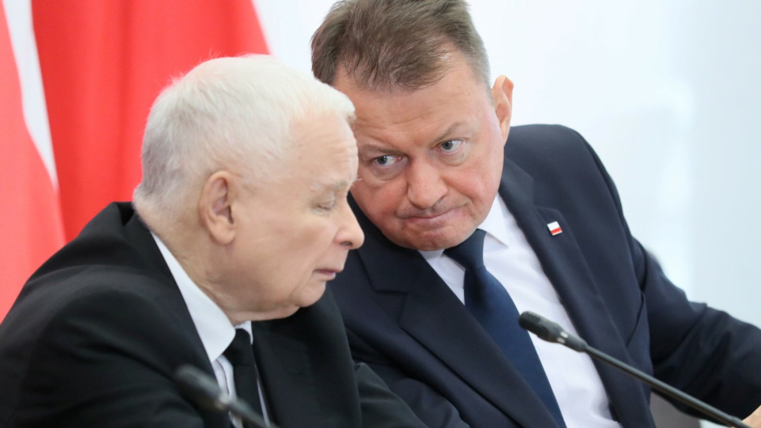 A jednak! Kandydata PiS na prezydenta mają wyłonić prawybory. Są cztery nazwiska Jarosław Kaczyński i Mariusz Błaszczak