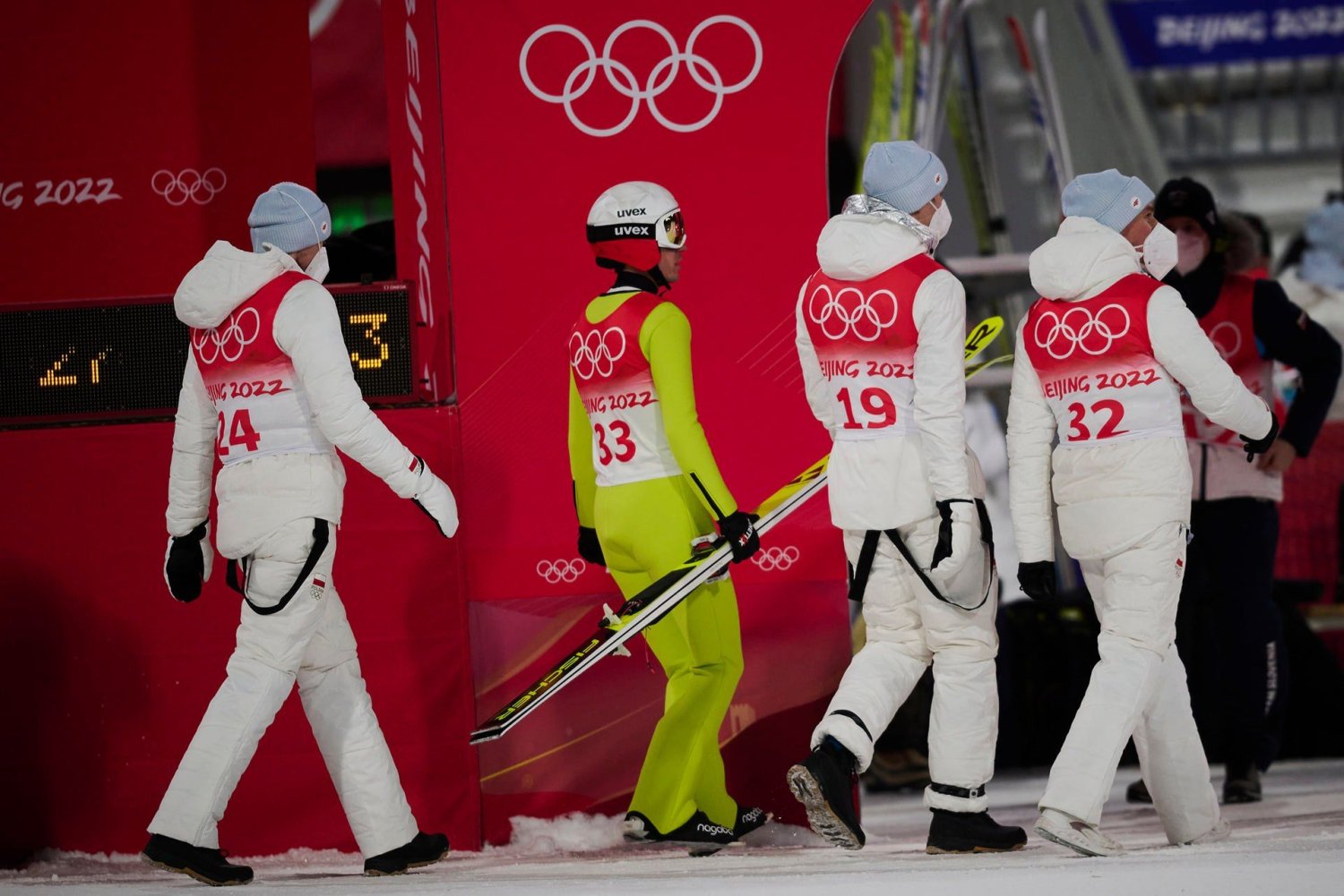Biało-Czerwoni opuszczają igrzyska w Pekinie z brązowym medalem Dawida Kubackiego i poczuciem niedosytu