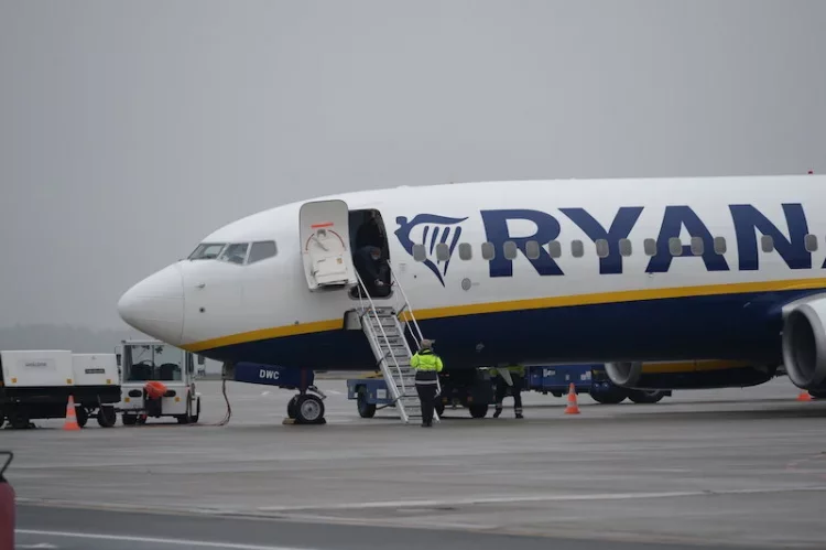 Samolot Ryanair został zmuszony do lądowania w Mińsku. Ostre reakcje w Europie.