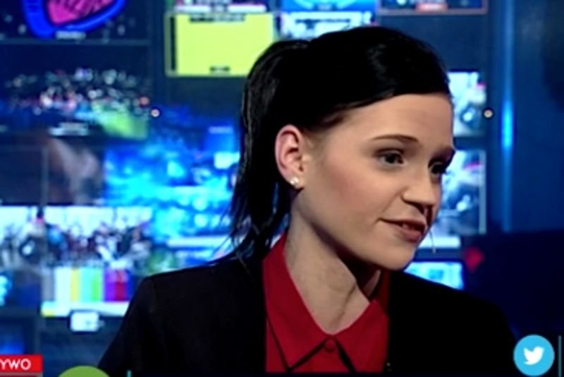 Anna Machińska, reporterka programu "W tyle wizji", została słownie zaatakowana przez współpracownika Obywateli RP, a teraz wyrasta na prawdziwą gwiazdę prawicy.