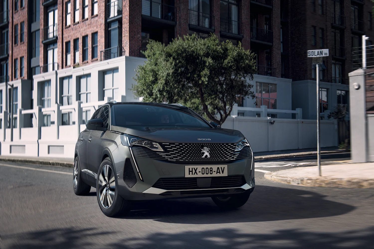 Peugeot 3008, podobnie jak model 5008, przeszedł tylko lekki lifting.