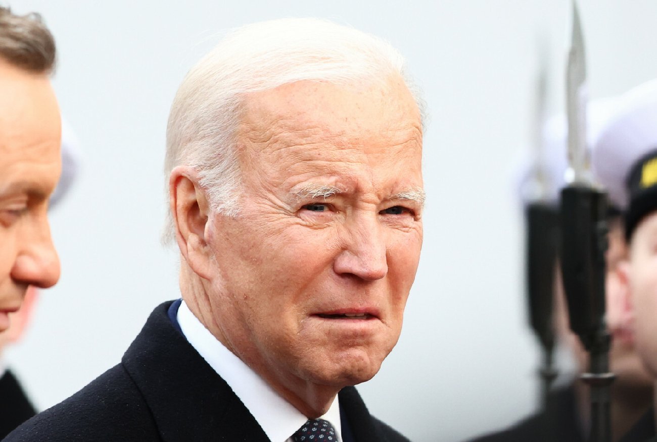 Plany zabezpieczenia wizyty Bidena na prywatnej skrzynce policjanta?