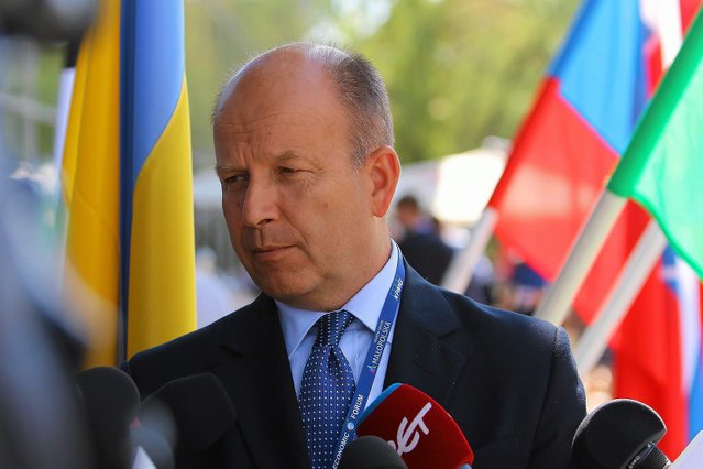 Minister zdrowia Konstanty Radziwiłł