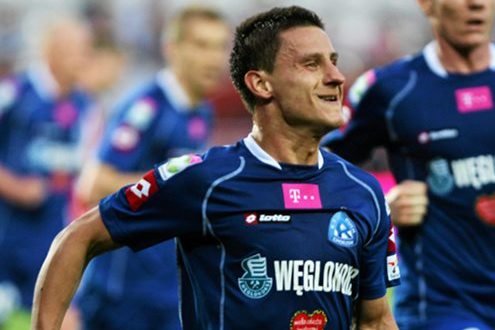 Ruch Chorzów, aby ratować swoje finanse, musiał sprzedać Arkadiusza Piecha za milion złotych