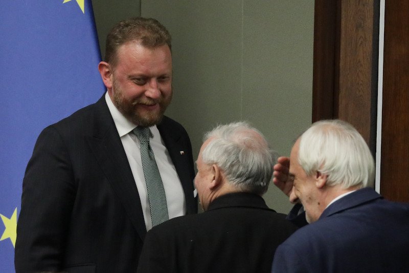 Łukasz Szumowski zostaje na stanowisku ministra zdrowia.