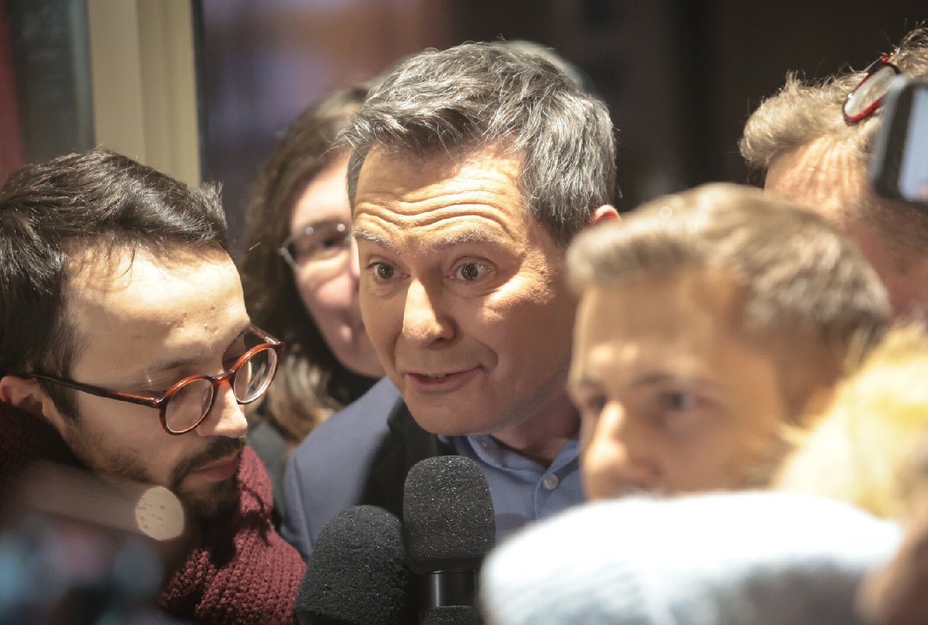 Nowy prezes TVP. PiS walczy dalej i "powołuje" Michała Adamczyka.